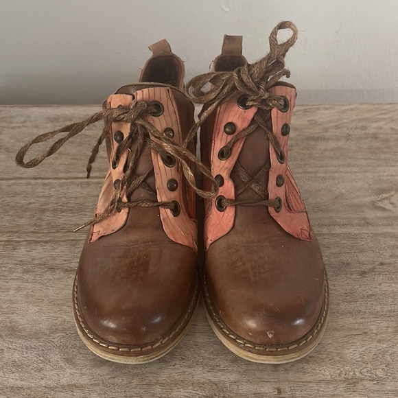 Unique handmade ankle boots - Picture 2 of 8